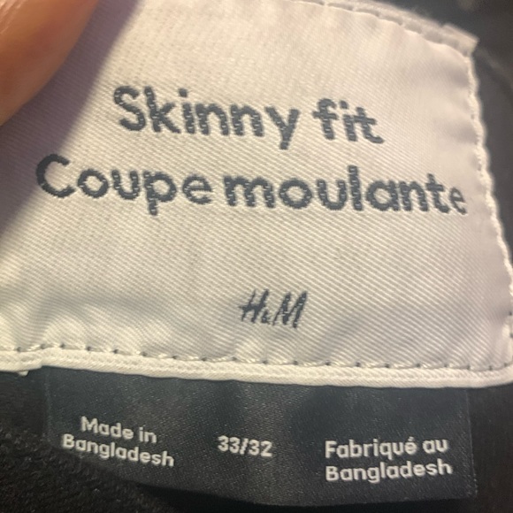 Black skinny jeans - Picture 3 of 3